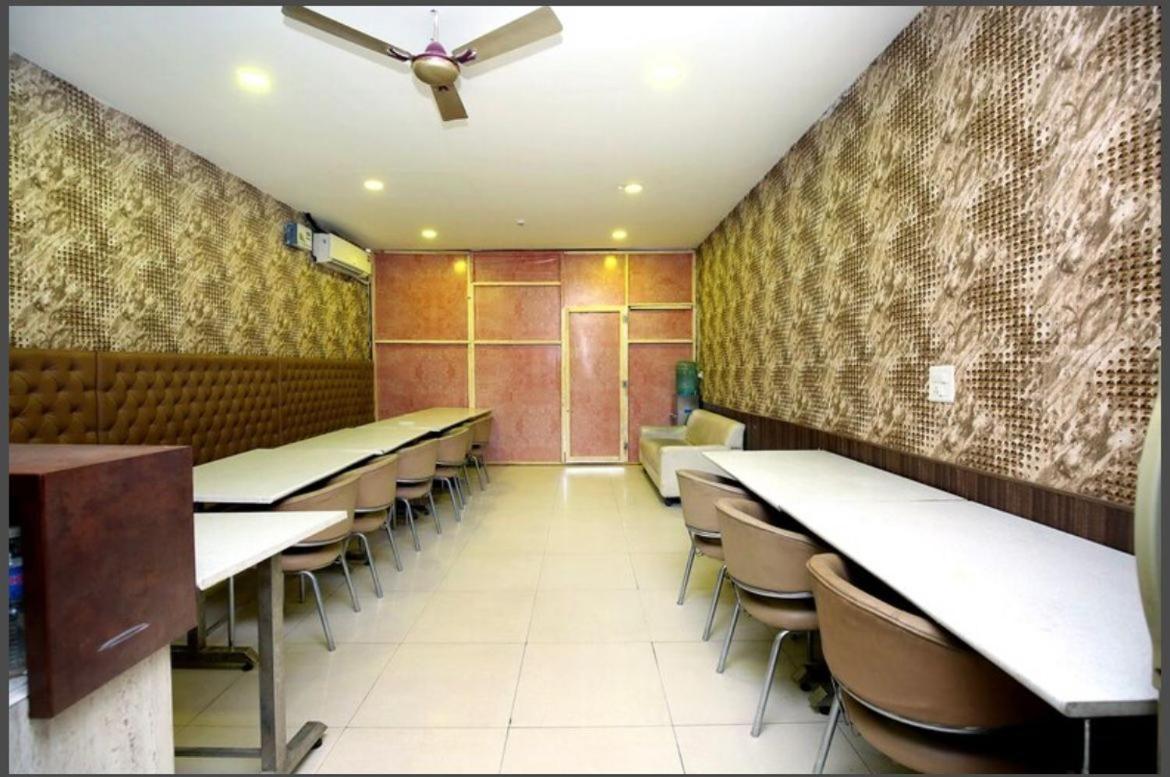 Hotel Pearl Grand, Zirakpur - Top Rated & Most Awarded Property In Tricity Chandīgarh Exterior foto